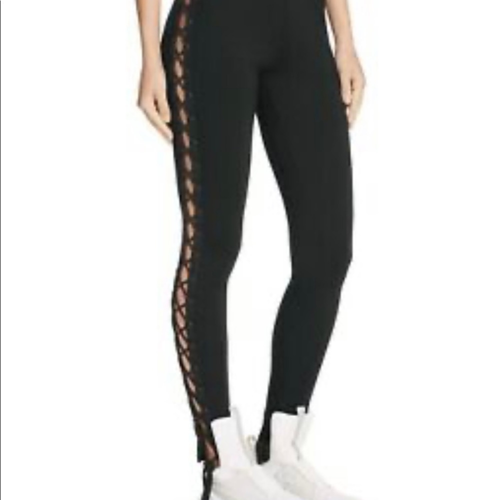 Pumas Fenty X by Rihanna Leggings. size Large